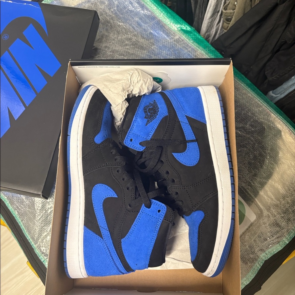Retro Jordan 1 royal reimagined